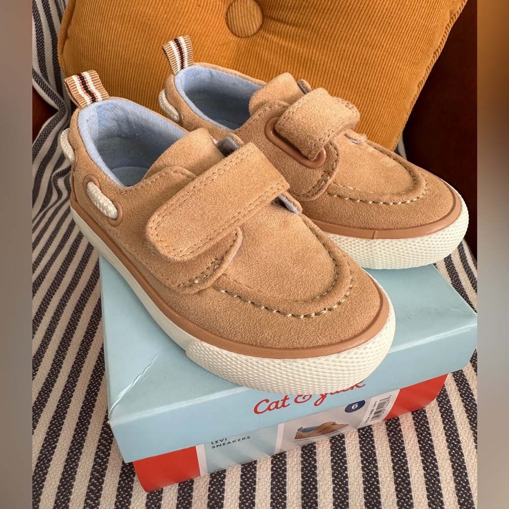 Cat & Jack Camel Levi Toddler Sneakers